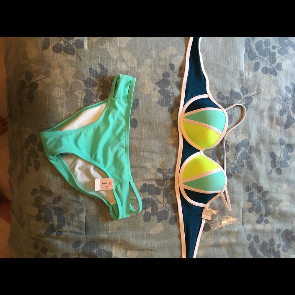 Victoria’s Secret Pink Bikini NWT